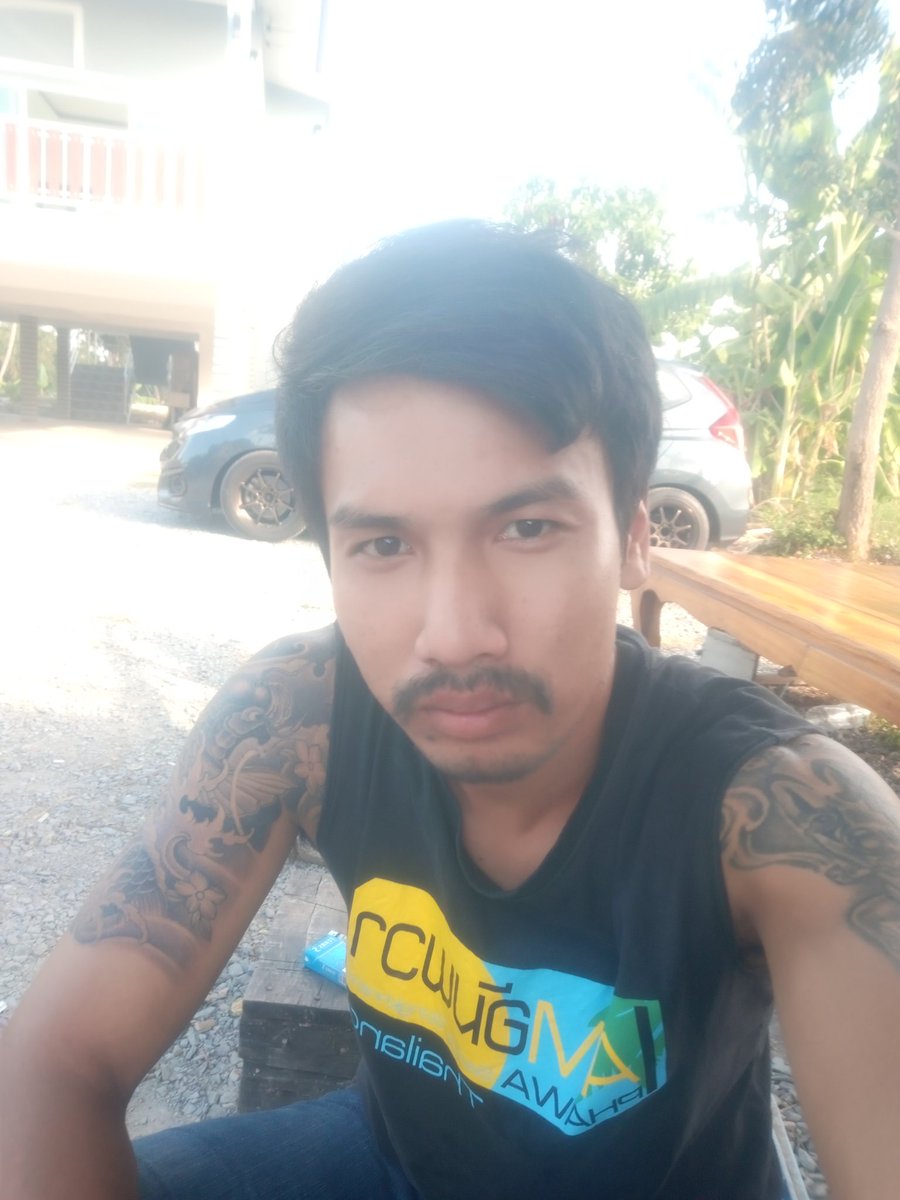 หน้าโหดๆแต่ยังโสดนะ