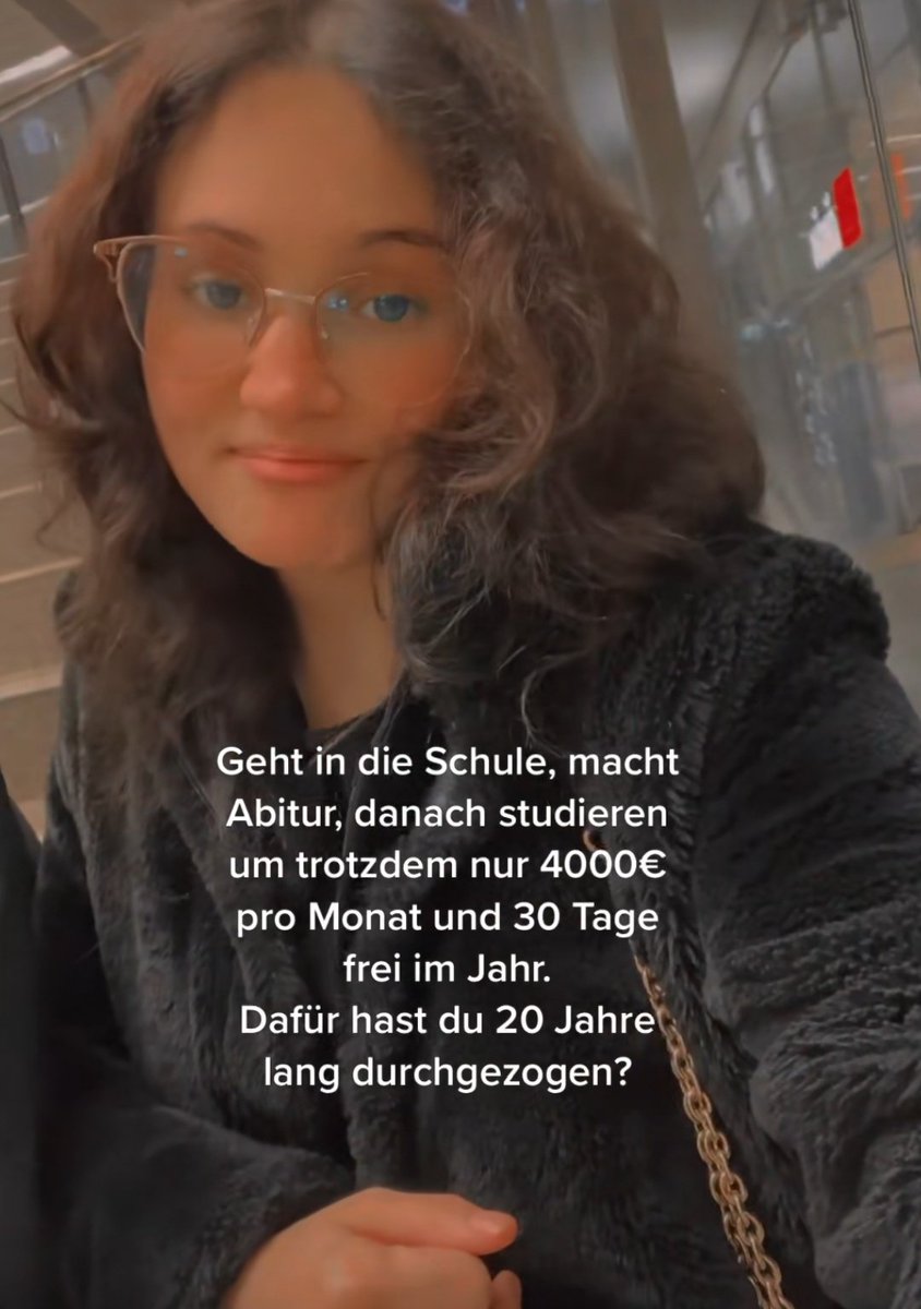 lalacookieee's tweet photo. Nur 4000€ pro Monat Leute https://t.co/6oDtCDg1ms