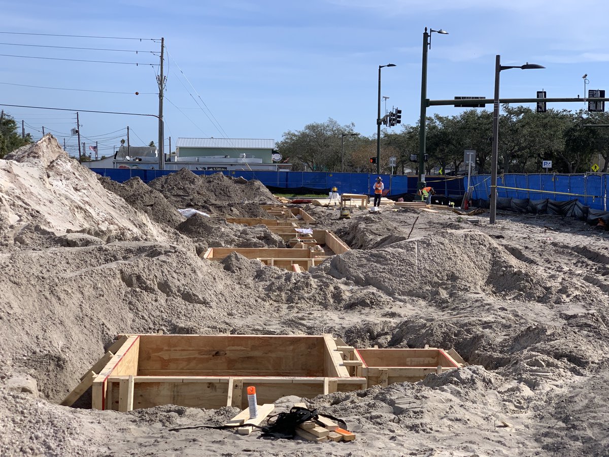 🚧🏗Construction of Horizon West Bay is underway. As of January 20, work continues for site work, underground utilities, and concrete foundations. Learn more about this and future projects on the horizon in #DowntownLargo at DowntownLargo.com. <a href="/LargoMayor/">Woody Brown</a>