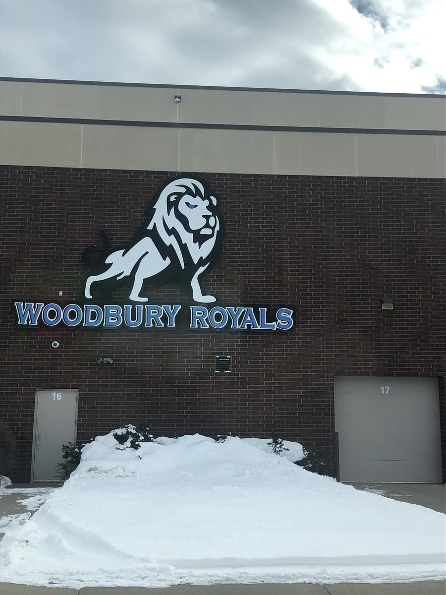 Awesome time at Woodbury High School talking Ball with <a href="/CoachAndrewHill/">Andy Hill</a> Great to be at the home of Linebacker <a href="/joey_gerlach/">Joey Gerlach</a> #MinnesotaRaised #RTB #MinnesotaBlitz