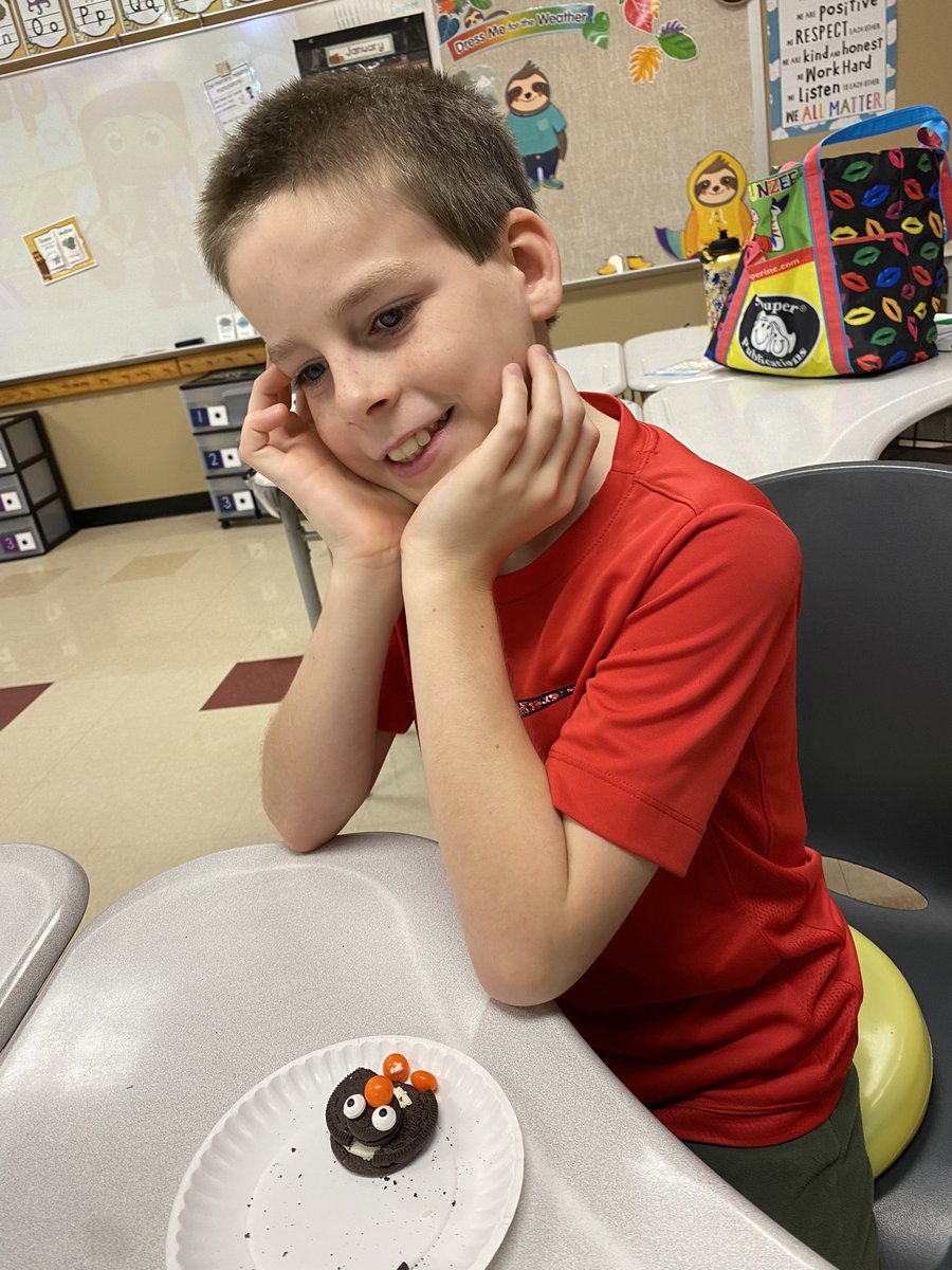 Penguin cookies for Science Fridays were a hit! #sciencefriday #penguins @HumbleISD_LSE #leopardspotting