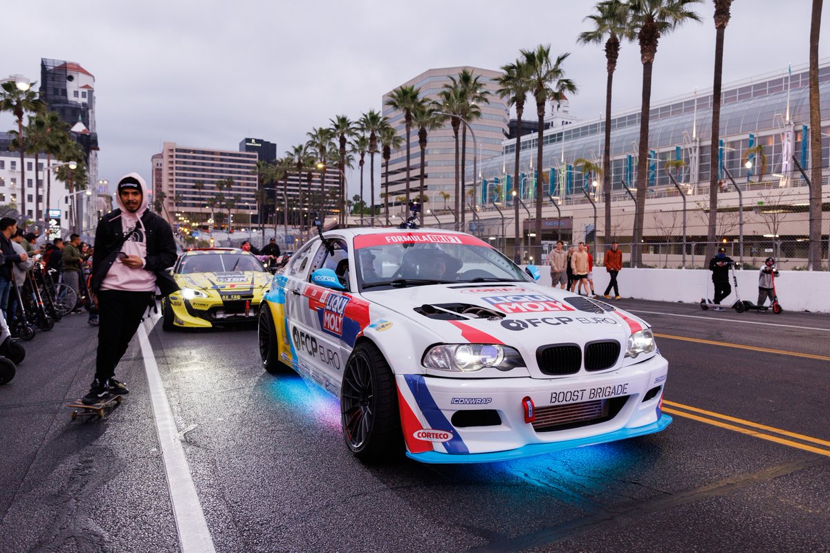FormulaDrift's tweet photo. That @TypeSAuto underglow tho...🔥

@MichaelEssa | @FCPEuro in Long Beach last year.

#FormulaD #FormulaDRIFT https://t.co/F9JRdjyMl4