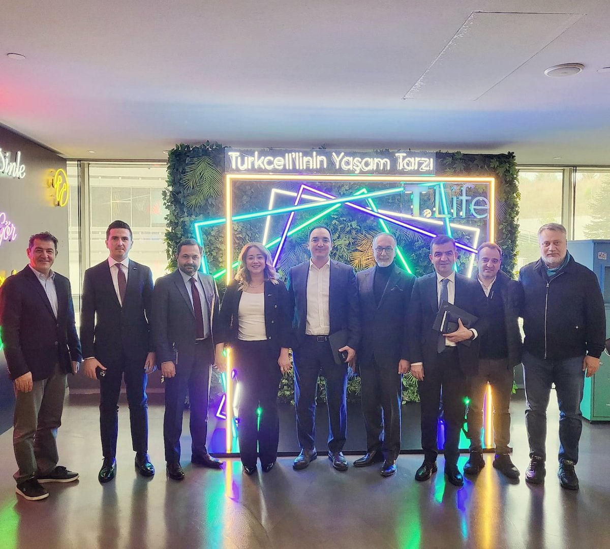 mobisadorg's tweet photo. MOBİSAD Turkcell İstişare Komitemiz, Ocak ayı toplantısını Turkcell yetkilileri ile gerçekleştirdi. Söz konusu toplantıda MOBİSAD’ın gündemleri ve sektörel gelişmeler istişare edildi. 

@Turkcell @nmelisyildiz @ekrem_ctndg https://t.co/MZ2Jhq3Loi