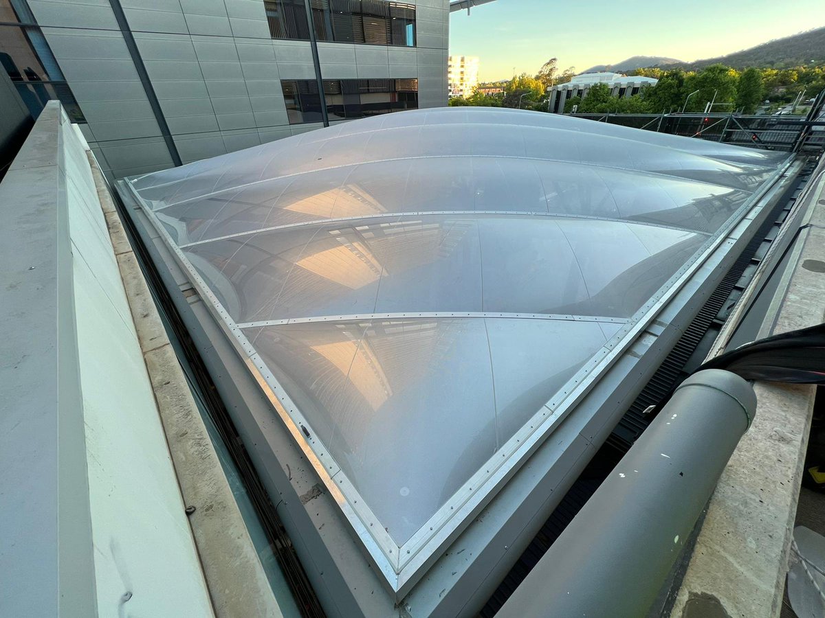 vectorfoiltec's tweet photo. In December 22, two new Texlon® ETFE canopies were finished at Canberra Centre. The lightweight material is perfect for sleek canopies with minimal columns. Check out our other canopy projects here: https://t.co/u5tYuWVD1S
#VectorFoiltec #Texlon #ETFE #canopy #transparent https://t.co/lCFGzm7ZAJ