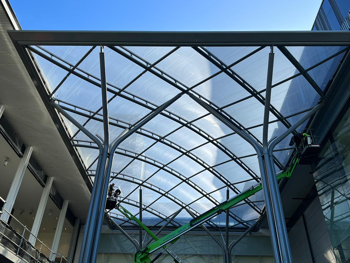 vectorfoiltec's tweet photo. In December 22, two new Texlon® ETFE canopies were finished at Canberra Centre. The lightweight material is perfect for sleek canopies with minimal columns. Check out our other canopy projects here: https://t.co/u5tYuWVD1S
#VectorFoiltec #Texlon #ETFE #canopy #transparent https://t.co/lCFGzm7ZAJ