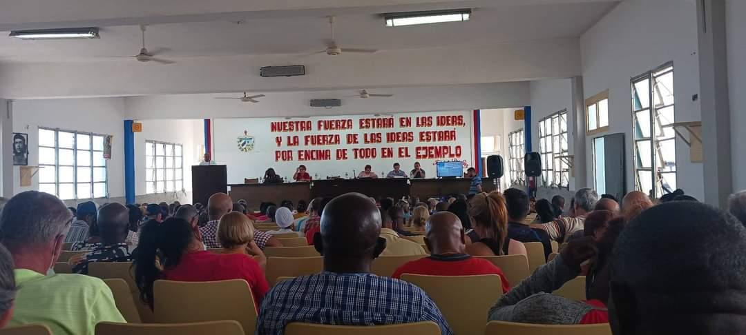 SuselyMorfaG's tweet photo. Expone el Comité Municipal del municipio #Jovellanos las potencialidades del Territorio para avanzar en el orden económico-social y político-ideológico este 2023.
#JuntarYVencer
#MatancerosEnVictoria @AmppJovellanos @DanaysRives @DiazCanelB @DrRobertoMOjeda @MMarreroCruz https://t.co/cZlfvyJ4RI