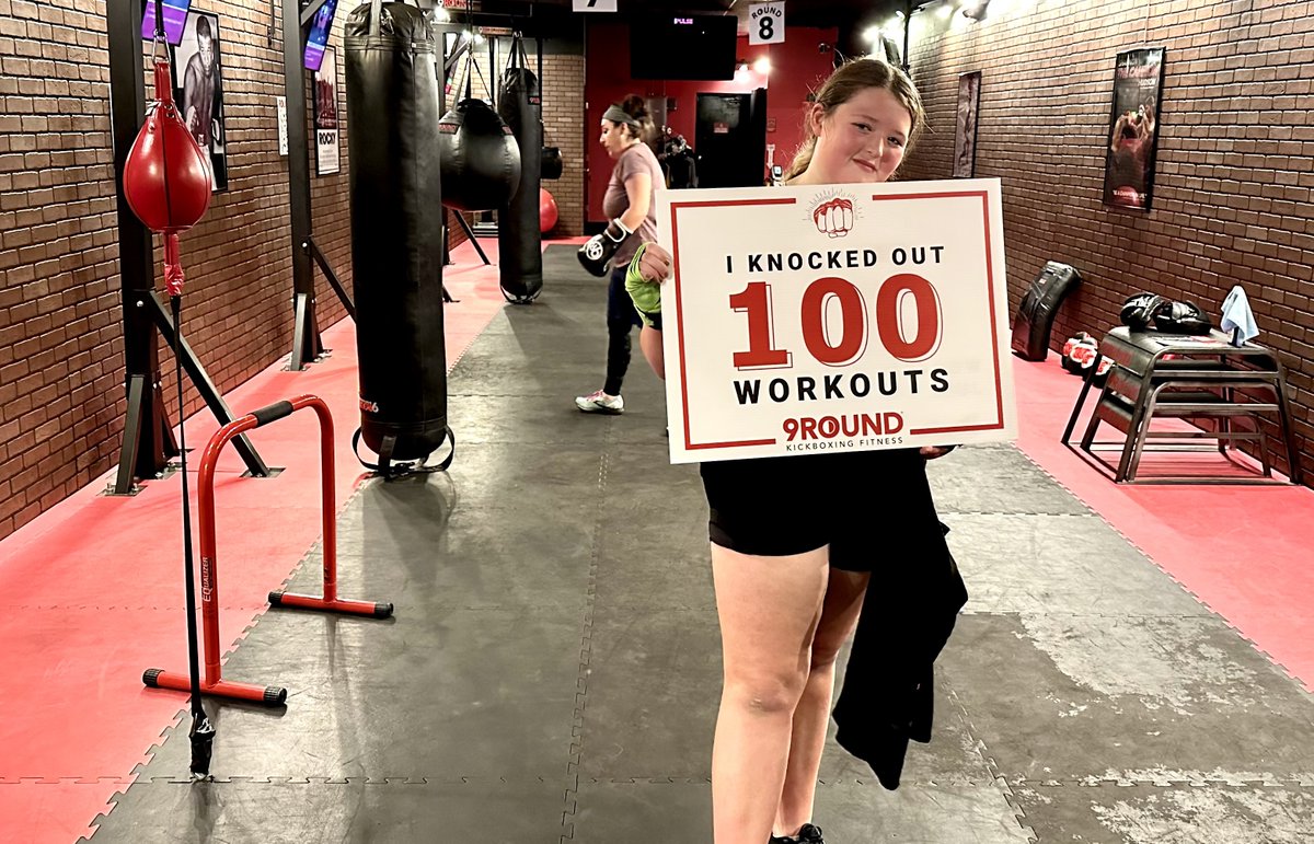 9RoundBeaverton's tweet photo. Congratulations Audrey for getting into our #100WorkoutClub !!! Great job 9Rounder!!! Takes a lot of dedication and hard work to get to 100 workouts!!! Thank you for being part of our 9Round Beaverton family!! 💯 👊🏻 🥊 https://t.co/OapOAqHPWH