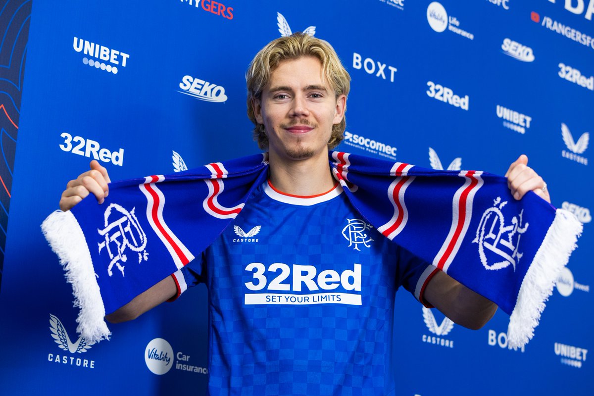 RangersFC's tweet photo. It’s not official until you see that scarf 🔴⚪️🔵 https://t.co/2frMhIbq2w