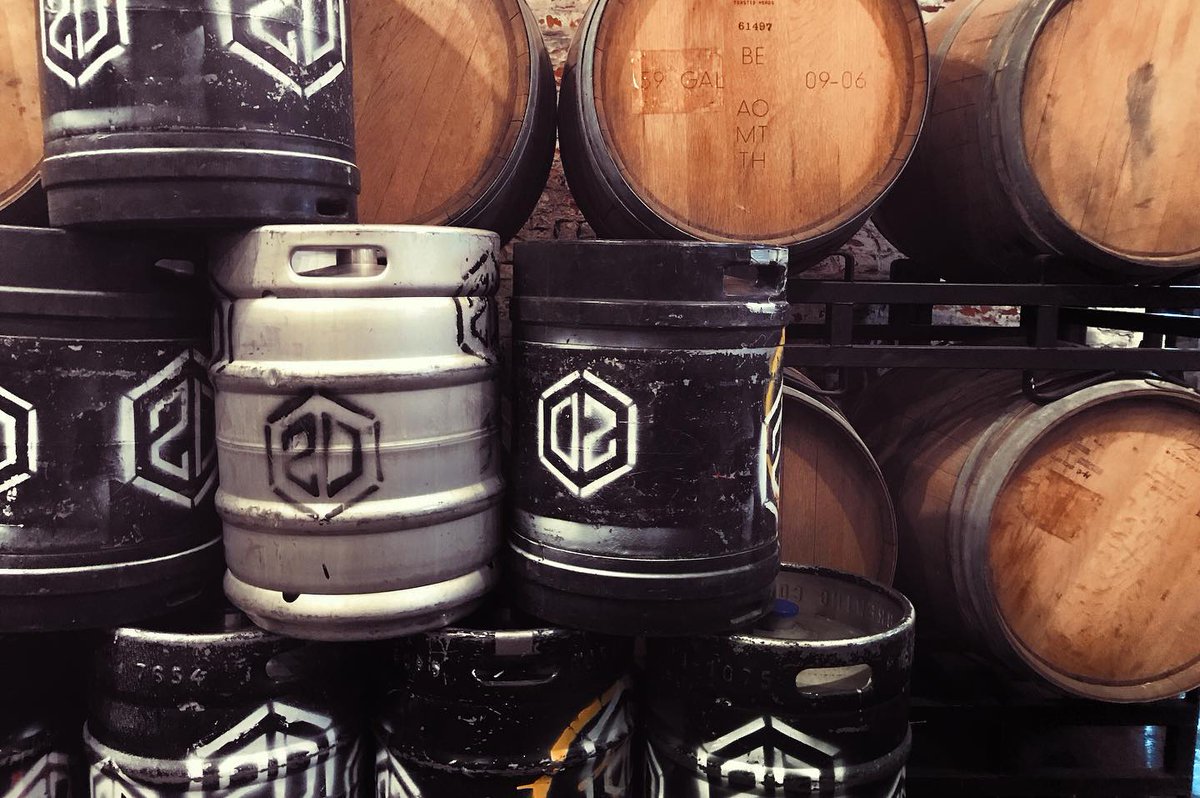 SecondDistBrew's tweet image. CLOSING EARLY…

Heads up! We’re closing early at 6 tonight for our Co-Worker holiday party 💃🕺🍾… Kitchen done at 5. Apologies for any inconvenience.