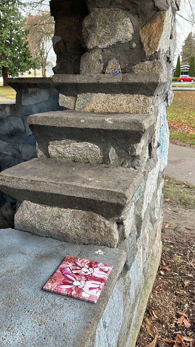 ptmonkey5's tweet image. Found and replaced!! Thank you so much! It’s beautiful.😍#monkeyshines2023