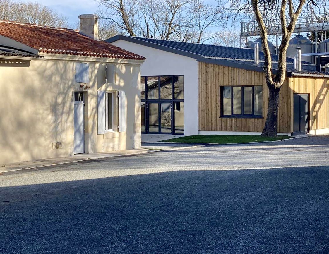 supersalesagent's tweet photo. Our French Distillation centre, where we have distilled Cognac since 1889, allows us to be in the centre of the “Spirit Valley”. From a traditional Cognac VS, to a more sophisticated French vermouth #craftedspirits #cognac https://t.co/spJzw1v4h6