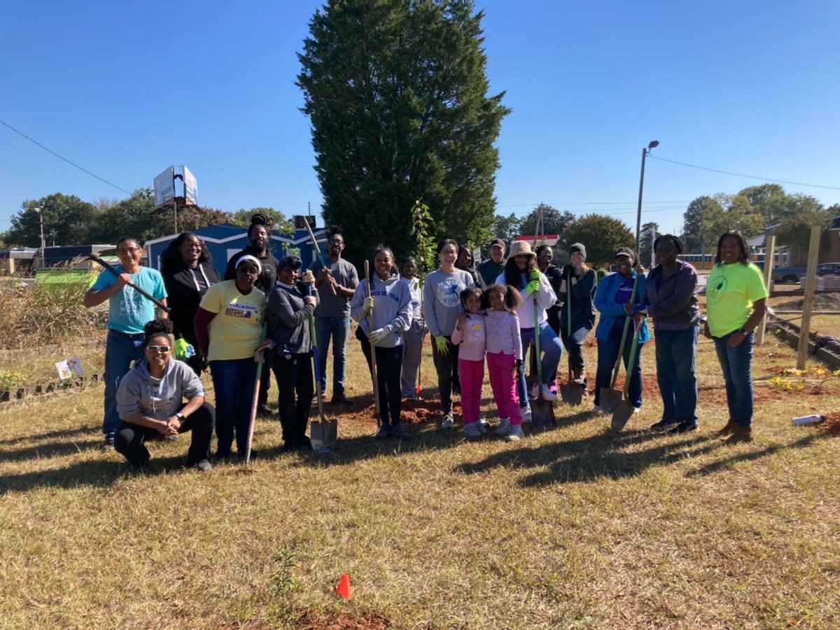 thefoodwell's tweet photo. 🥁 DRUMROLL…! After months of searching for the next city to develop a City Ag Plan, FWA and @AtlantaRegional are excited to announce that we have selected the @JonesboroGovt! This will be the first City 
Congratss, Jonesboro! 🎉 Learn about next steps at https://t.co/TXLYhnqD8A https://t.co/O9K5eJ4r1k