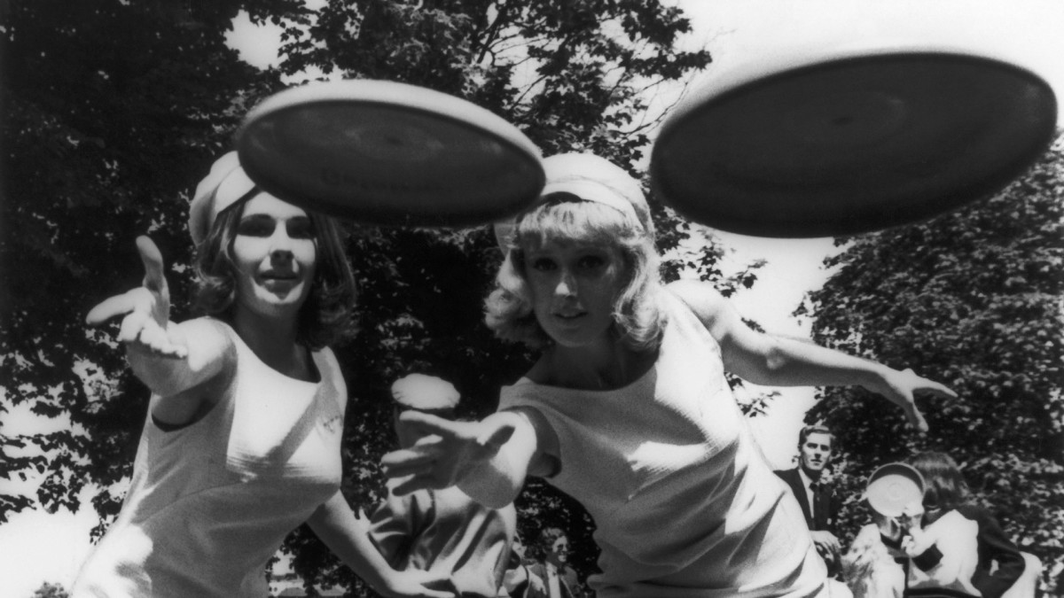 On This Day: In 1957, the Wham-O toy company rolled out the first of their aerodynamic plastic discs, now known as Frisbees. The idea began in Bridgeport, CT when university students threw empty Frisbie pie tins to each other, yelling “Frisbie!” as they let go. #D86Curriculum