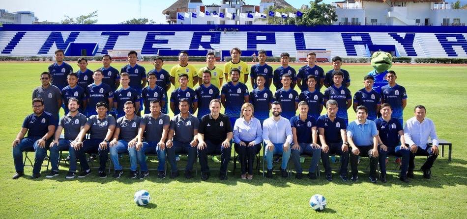 AmadorG_G's tweet photo. 🔝 Por primera vez en la historia del #InterPlaya al mismo tiempo ambas categorías profesionales amanecen en primer lugar de sus respectivos grupos en @LigaTDP y @LigaPremier_FMF. 

Esto es reflejo del trabajo en equipo y más trabajo, no es coincidencia. 👊

#VomosInter🔵⚪️⚽️ https://t.co/c2EWi7HHg0