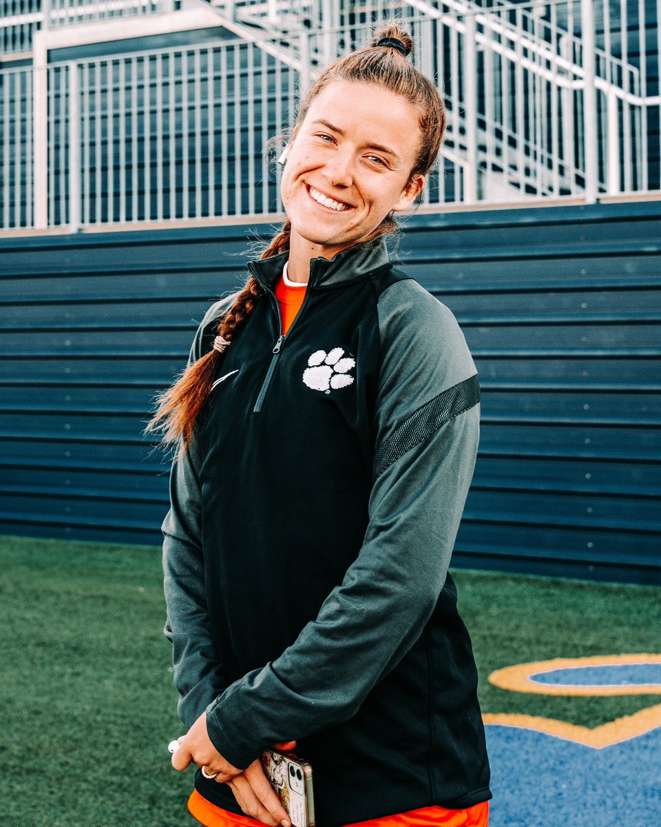 clemsonwsoccer's tweet photo. Everyone wish Addy and Devi a happy birthday today! 🤩 https://t.co/tNiI14aqGq