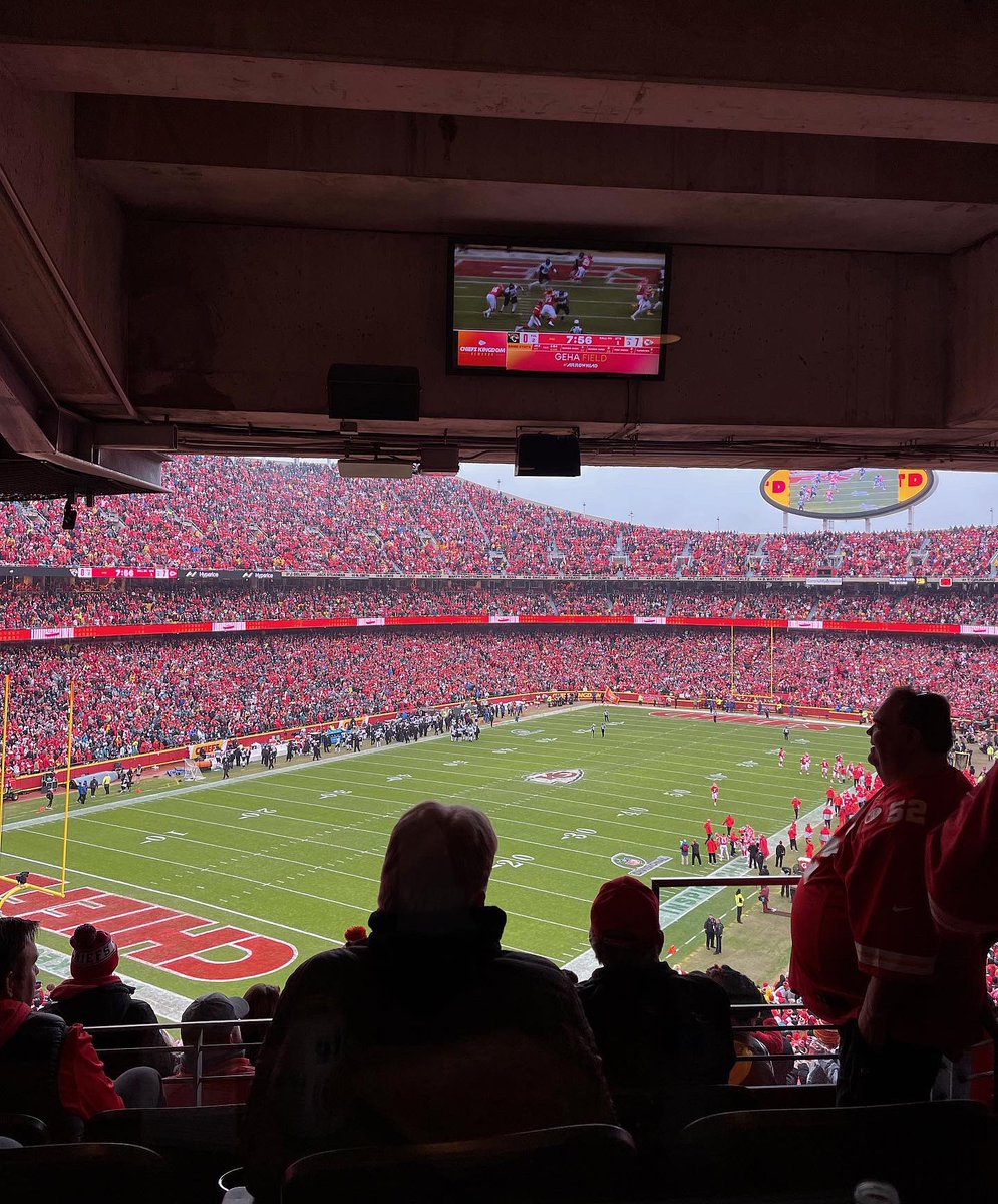 kustom440's tweet photo. An eventful weekend supporting the @Chiefs ❕🏈🔴🟡

Thanks @jack_harvey93 &amp; @ChristianOkoye for joining us🏈🏎️ https://t.co/1w0XX9MaFZ