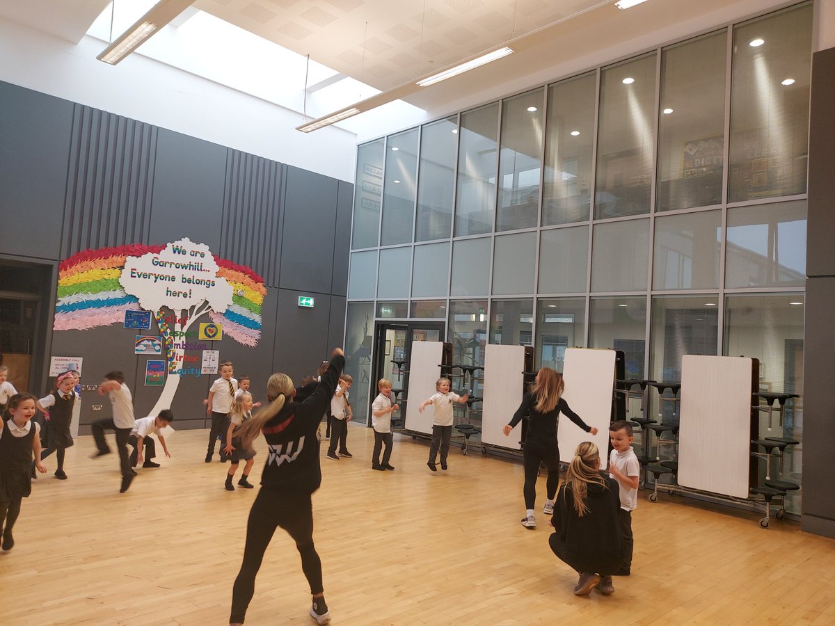 ASGBannerman's tweet photo. @Garrowhillps P1s having great fun during their first @PEPASSGlasgow #DeterminedtoDance session led brilliantly by @DanceBannerman Leaders Emma, Laila &amp; Kyla 👏👏👏 https://t.co/vwGf955iX4