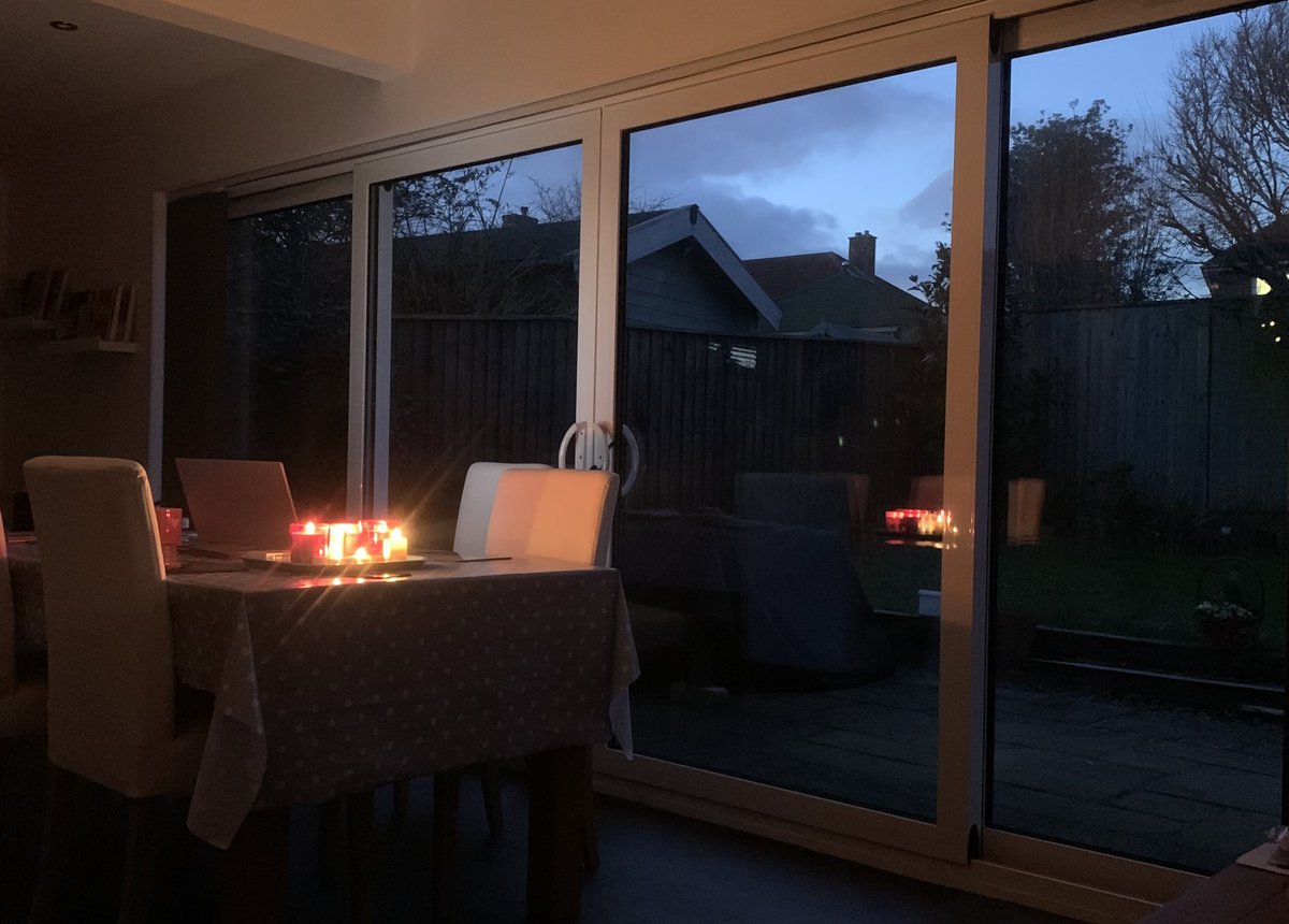 Hit the big switch to maximise #SavingSessions with <a href="/OctopusEnergy/">Octopus Energy</a> and <a href="/nationalgrid/">National Grid</a> and relax…