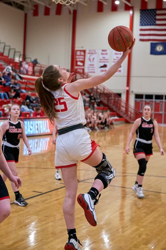 RichmondHeat1's tweet photo. Richmond Heat would like to welcome 2024 from Boyd County @_BayleeStephens to the family.  The girl is hungry, ready to showcase her abilities.  Can’t wait to get with this talented group! https://t.co/6tSxg66n3I