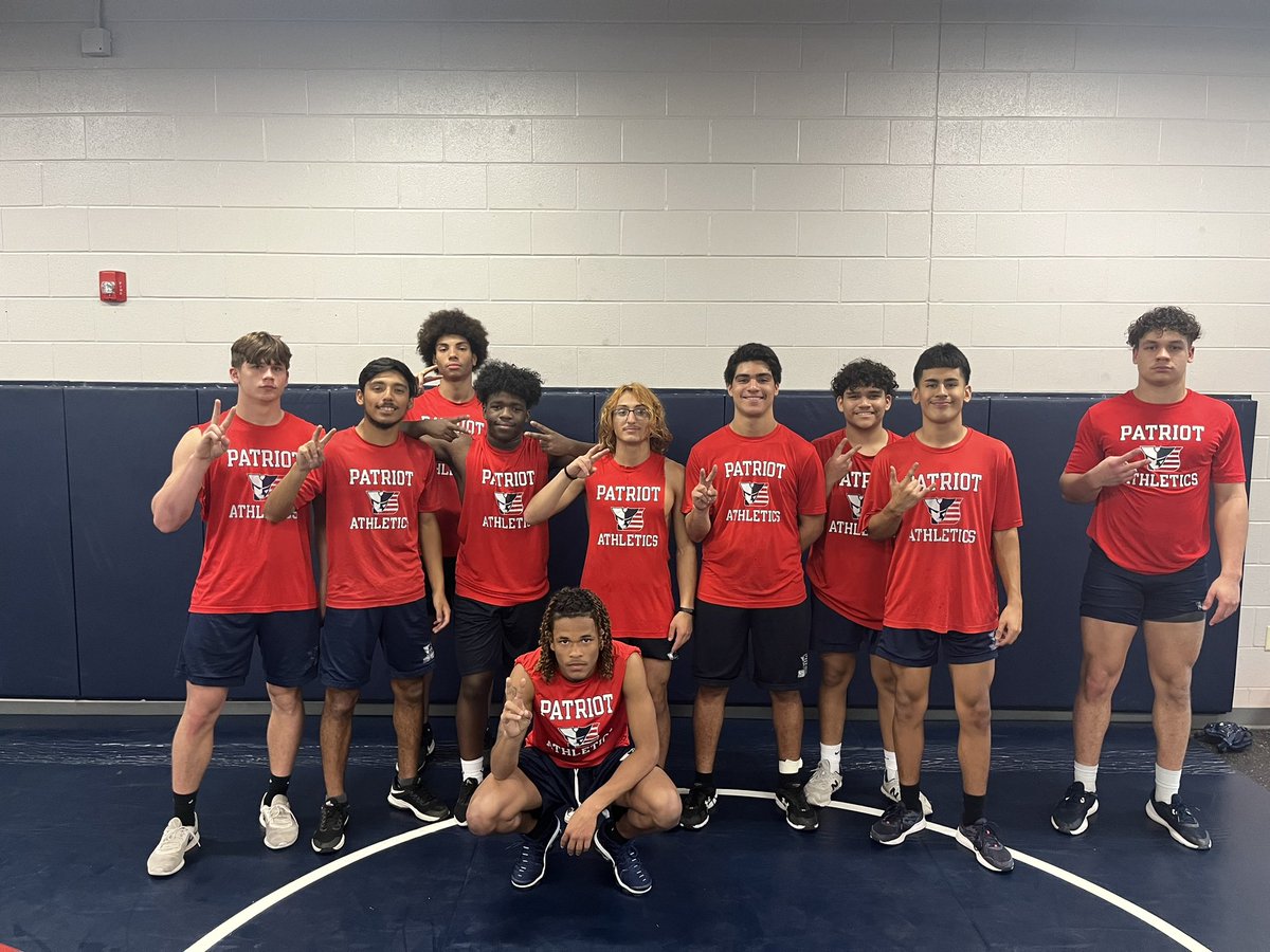 Veterans Memorial Football™️ tweet media