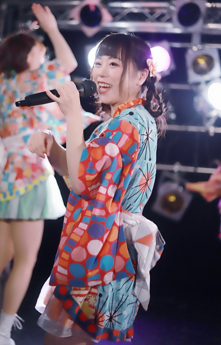 _rina_ogata's tweet photo. 2023 .01.22
TOWER RECORDS@渋谷
(CUT UP STUDIO)
冬の昼の陽射しみたいな優しい笑顔でした。月末～月初にかけての海外遠征先でも沢山の方にこの笑顔が届きます様に。
#リリイベバンザイ
#BANZAIJAPAN
#ライブでバンザイ 
#朝日奈ゆうみ
#朝日奈のおすすめドキ https://t.co/dsKNvIUXPh