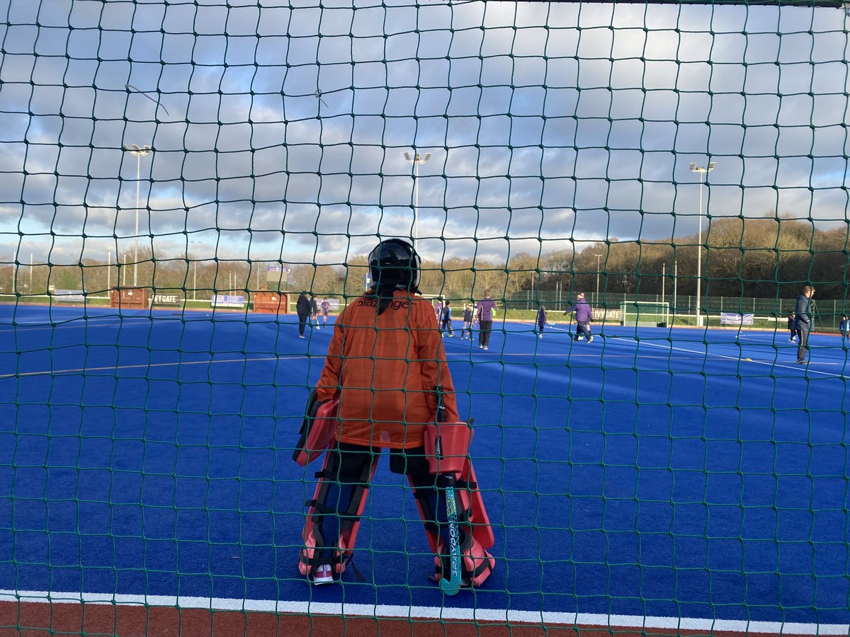StainesPrepSprt's tweet photo. A chilly but clear afternoon at our first match for our U11 teams #StainesPrepYear6 hosted by our friends over @westongreensch. #StainesPrepHockey #Teamwork https://t.co/7KtnibwQdE