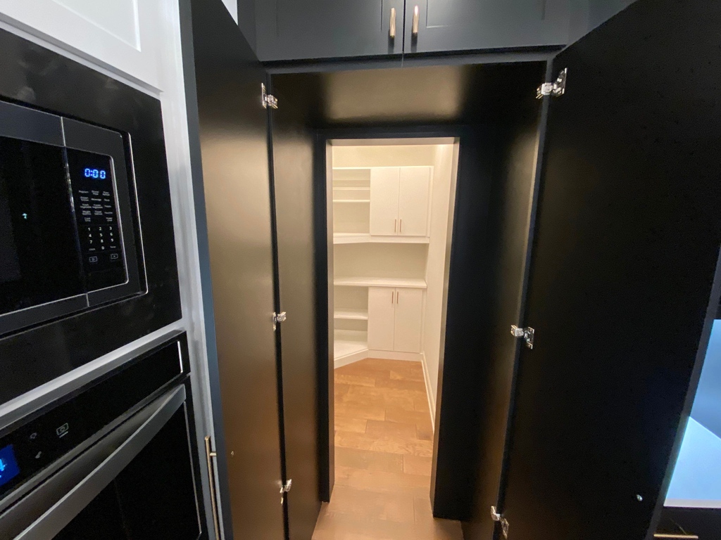 CCFFcompany's tweet photo. ππ¨π§πππ² πππ€ππ¨π―ππ« β« This custom walk-through pantry looks like just another cabinet.. Swipe to see the results π
#custompantry #pantry #pantrygoals #walkthroughpantry #pantryinspo #kitchenorganization #kitchenremodel #blackkitchen #blackcabinets #kitcheninspo https://t.co/tj7NnRnY0B