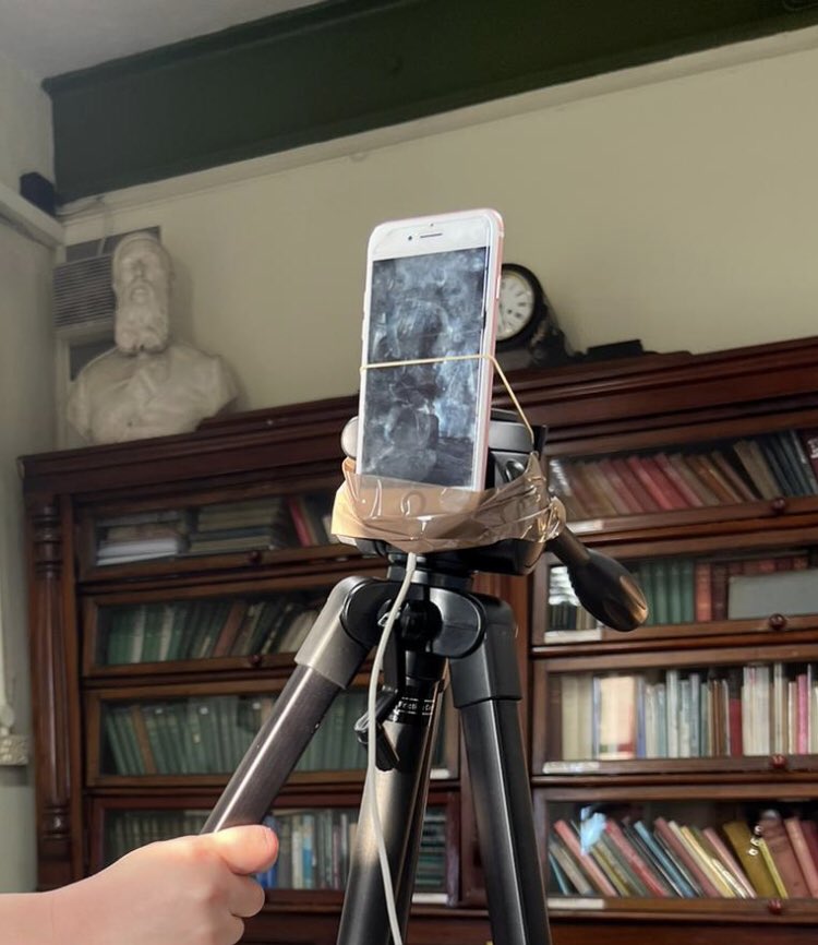 Tell me you’re a social media manager on a small budget without telling me you’re a social media manager on a small budget