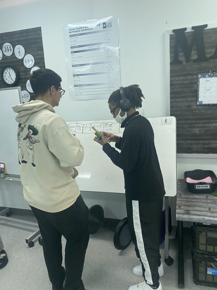 AshleyR_KISD's tweet photo. Check out this thinking classroom in Mrs.Maines class @Fossil_Hill What do you notice about student engagement? ❤️ What are you wondering? 🤔 https://t.co/gihy3pj3Nv