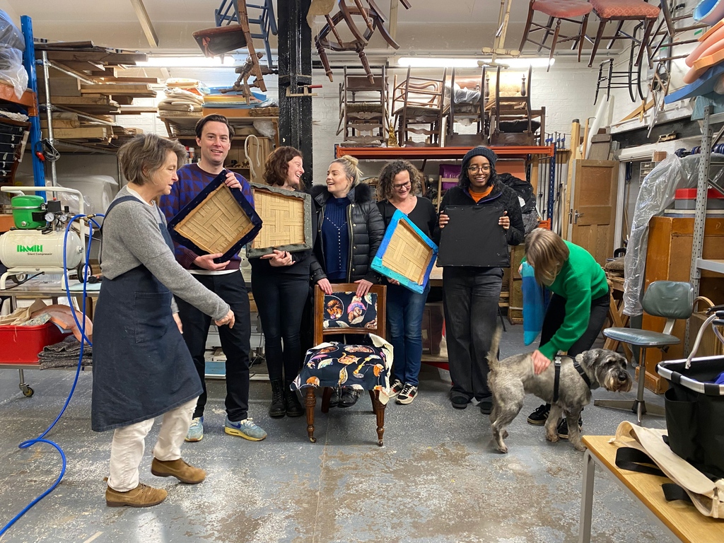 schoolofstuff's tweet image. Another lovely bunch at the weekend for our Upholstery Taster!

If you'd like to make a drop-in seat for a dining chair and learn about the key differences between traditional and modern upholstery, join us for the next one – 25-26th March 2023. 

theschoolofstuff.co.uk/courses/uphols…