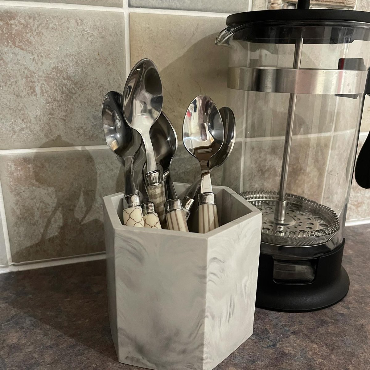 Thecraftrdshow's tweet photo. Excited to announce Troody Scrumptious, a Northumberland-based maker of eco-friendly Jesmonite products, will be showcasing at our Valentine's Special Makers Market in Metrocentre on Feb 10th. #handmade #Jesmonite creations! #makersmarket #Metrocentre #supporthandmade https://t.co/EFVldhdqhM
