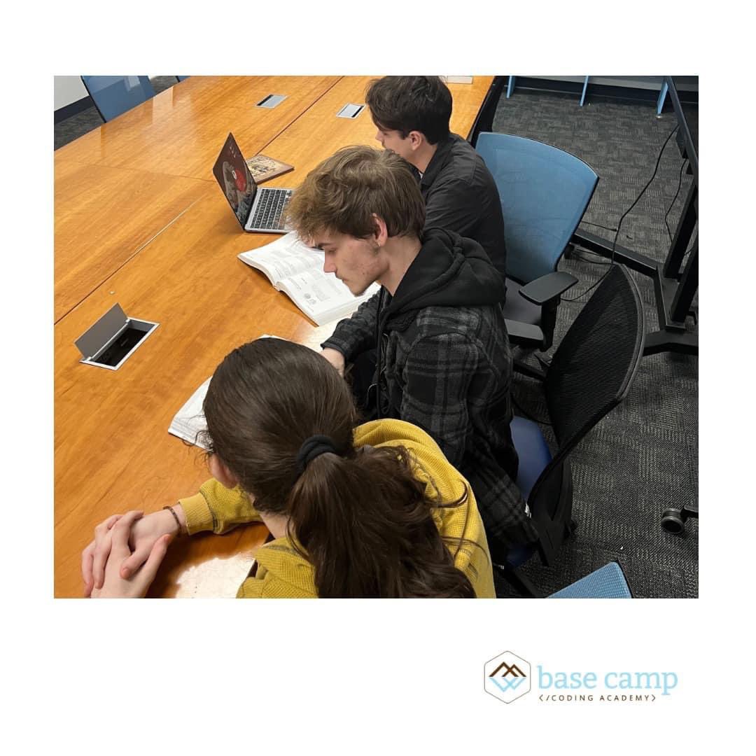 basecampcoding's tweet image. Last Friday BCCA wrapped up our JavaScript unit with students&apos; unit projects showcasing what they&apos;ve learned throughout the last 5 weeks. #coding