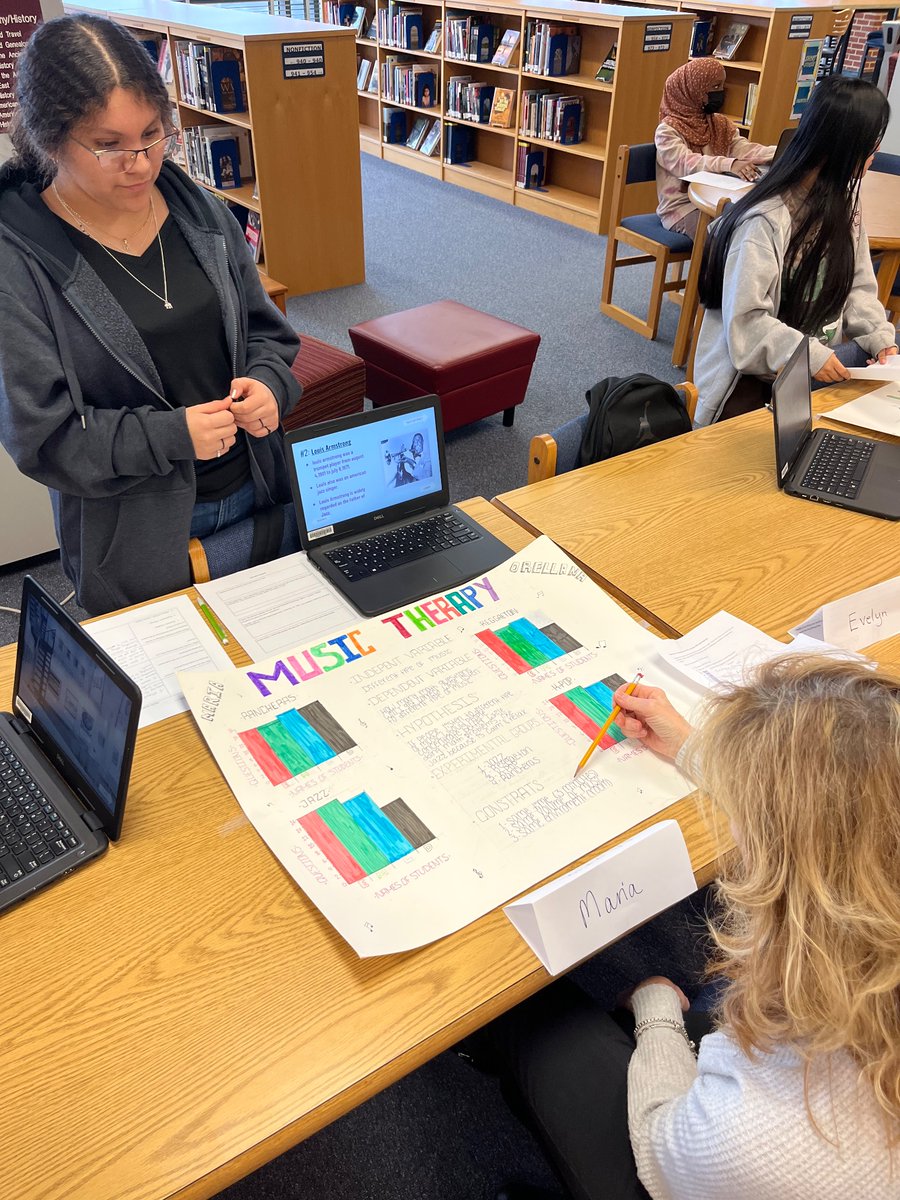 Mrs. Smith tweet media