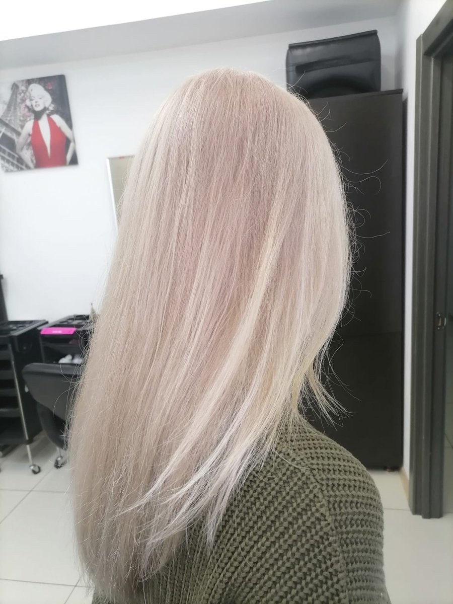 Исполнила детскую мечту и стала наконец-то блондинкой 🥹