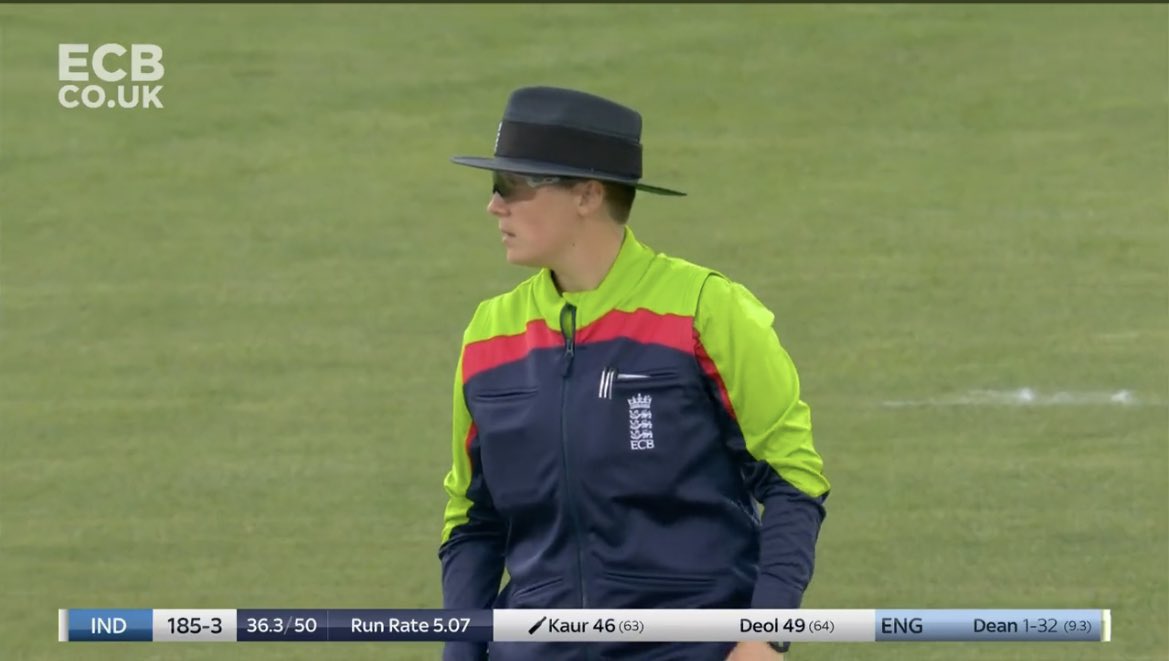 Anna Harris tweet media