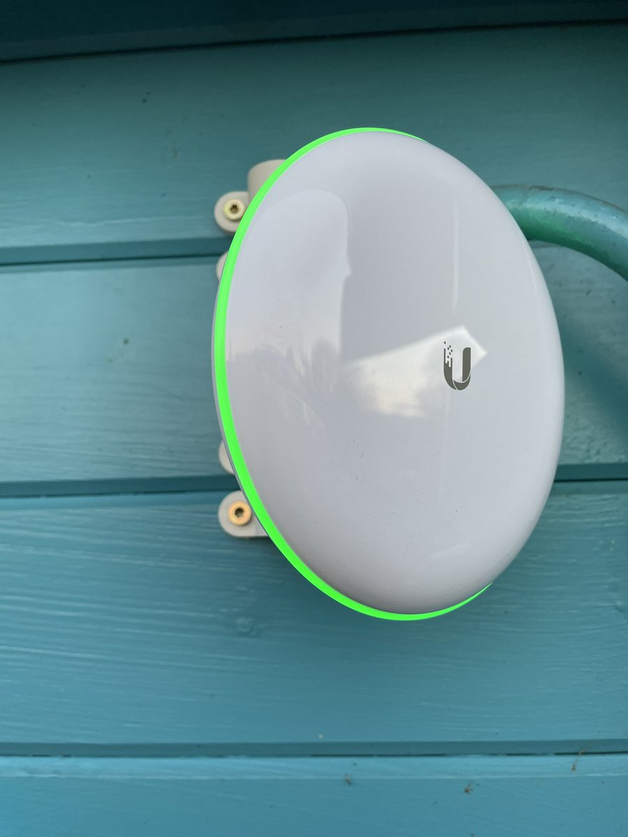 Education_IT's tweet photo. #UniFi #UBB install.. Great little unit creates a 1GB capable bridge for #Building2Building connectivity, super simple setup and integrates with UniFi OS for management. #EduIT #WiFiBridge https://t.co/duKBi8jfE1