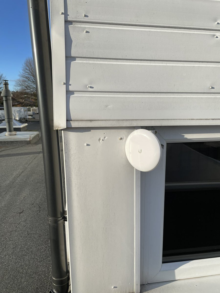 Education_IT's tweet photo. #UniFi #UBB install.. Great little unit creates a 1GB capable bridge for #Building2Building connectivity, super simple setup and integrates with UniFi OS for management. #EduIT #WiFiBridge https://t.co/duKBi8jfE1