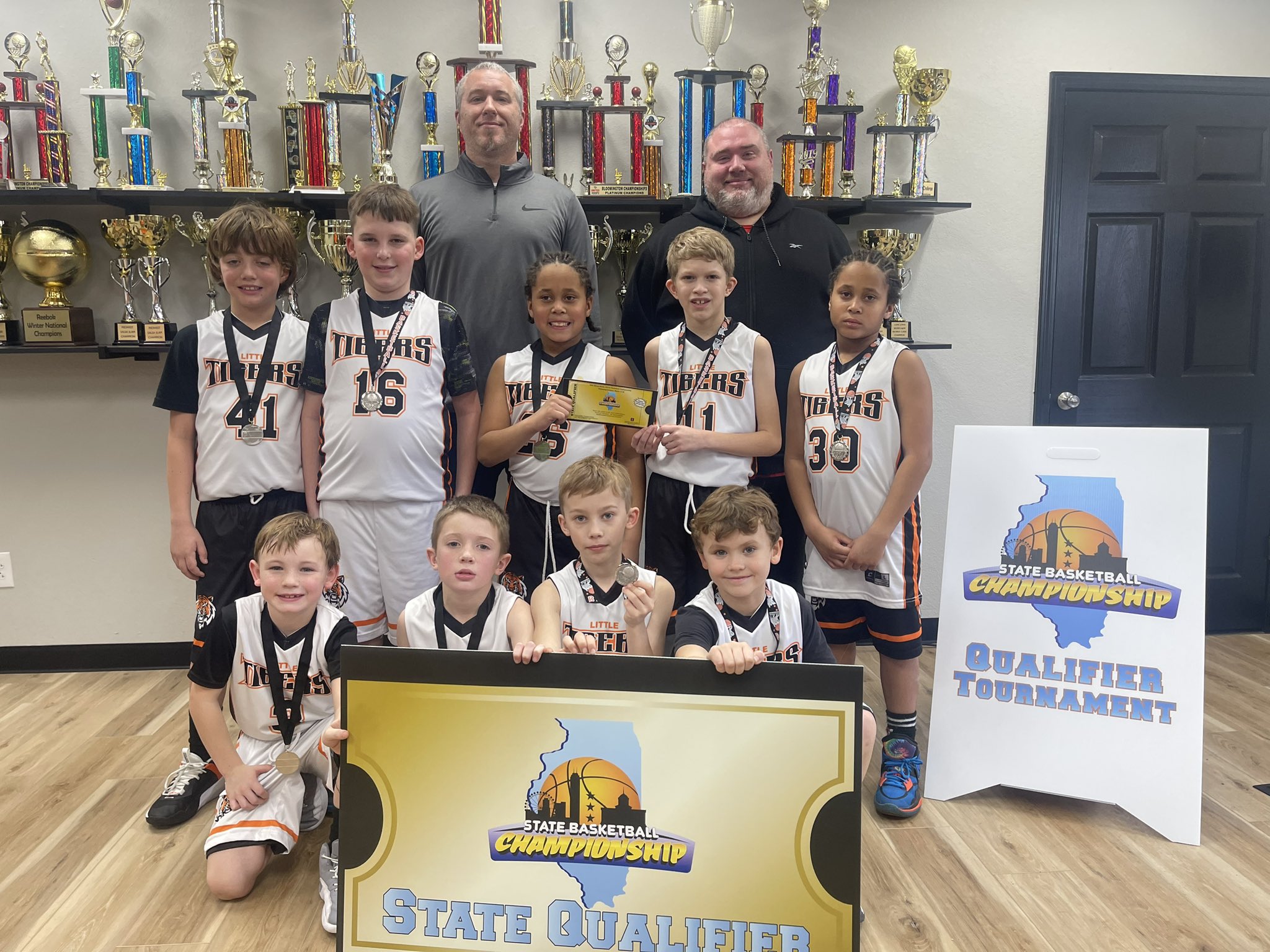 middle-school-basketball-cooper-sends-8a-grizzlies-into-tourney-semis