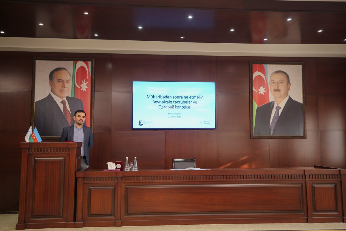 MigvolunteerAze's tweet photo. “Diplomatiya Məktəbi” layihəsinə start verildi! 🤩

Layihənin ilk təlimi “Tobçubaşov Mərkəzi”nin həmtəsisçisi və siyasi ekspert Rusif Hüseynovun təqdimatında “Reinteqrasiya prosesi nədir və reinteqrasiyanın ölkələrə təsiri” mövzusunda baş tutdu.
#AzGF #DMX #MKİB #DM https://t.co/fInKd6rKeY
