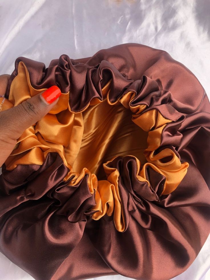 DandRSignature_'s tweet photo. This                        or          That
#reversiblebonnet #hairaccessories #Ogunvendor #satinbonnet https://t.co/sgk9TASq3g