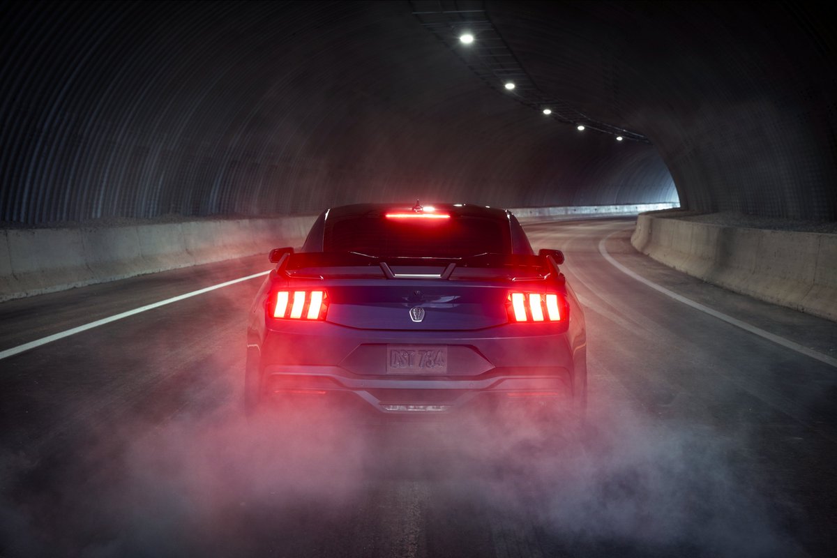 WAF_Team's tweet photo. #MustangDarkHorse

The most powerful 💪 naturally aspirated 5.0L V8 #Mustang 🏎 ever delivers 500 HP thanks to a uniquely engineered new 4th-generation #CoyoteV8 | #Ford #Mustang #DarkHorse https://t.co/MlD9qQ5a65