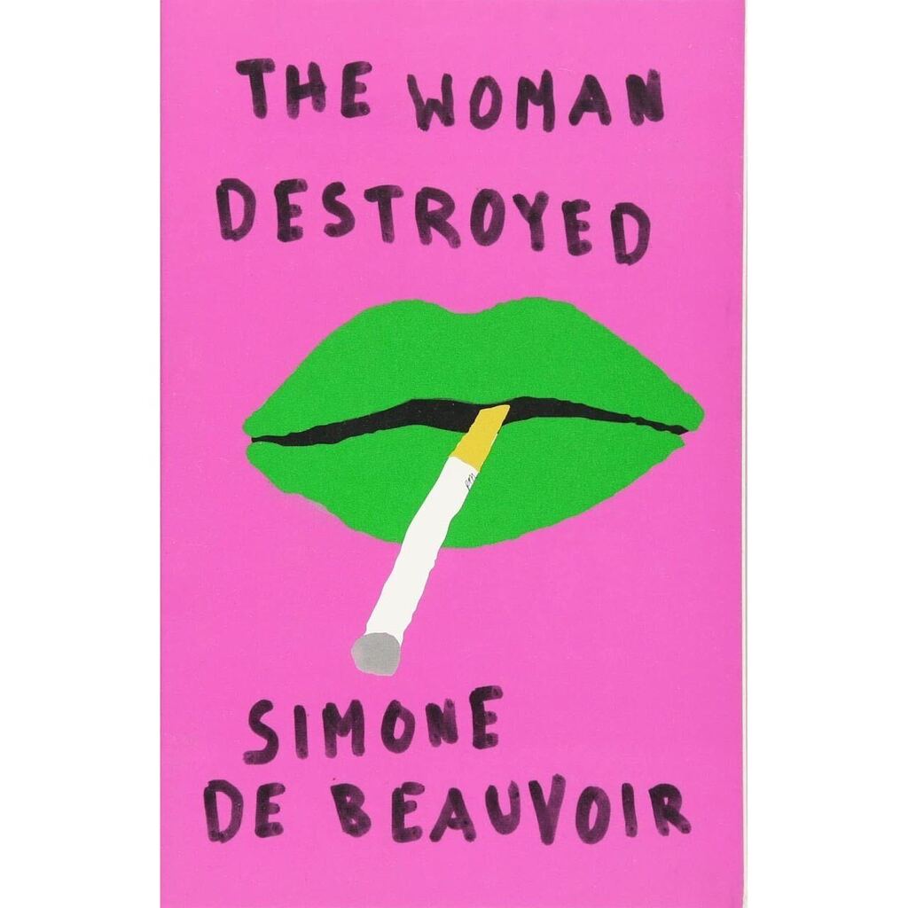 F, 20s, long dark wavy hair tucked into dark scarf, long dark jacket, boots, reading while on ticket line at The Metropolitan Museum  #TheWomanDestroyed #SimoneDeBeauvoir #AgentSunshine #CoverSpy instagr.am/p/CnxB6Tursuv/