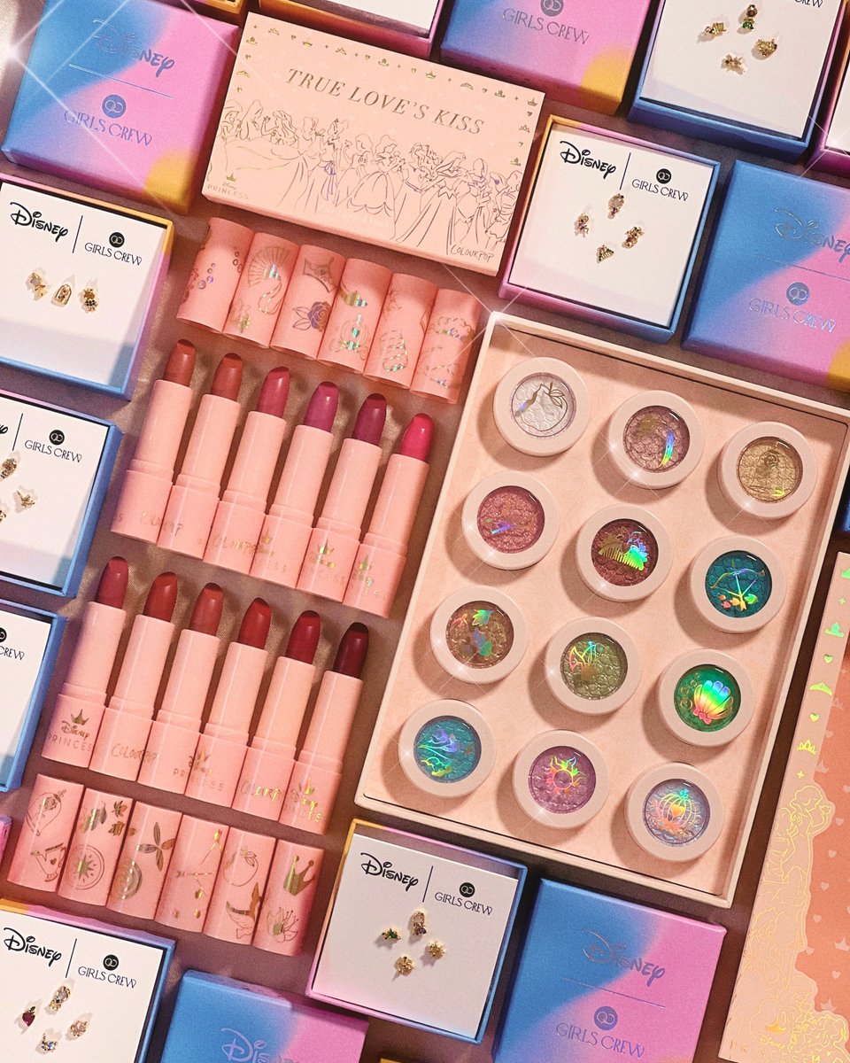 #SWEEPSTAKES We’re here to bring you everything you need for the perfect princess moment 👑 1 lucky winner will receive <a href="/ColourPopCo/">ColourPop Cosmetics</a> Princess at Heart' Vault Set + a $35 e-gift card to colourpop.com AND 2 <a href="/shopgirlscrew/">Girls Crew</a> Disney Princess Earring Sets

SEE HOW TO ENTER ⬇️