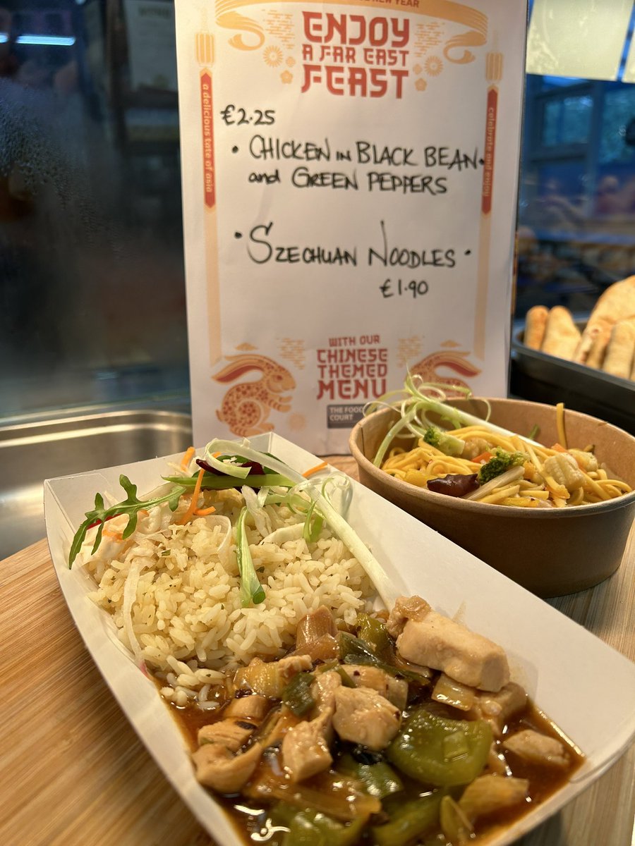 vickyartistwain's tweet photo. #ChineseNewYear2023 For our #pupils and #teachingstaff @FirthParkAcad today 🥡 @_HutchisonCater #nutrition #school #academy #sheffieldfood #education https://t.co/b9iOZKJhSl