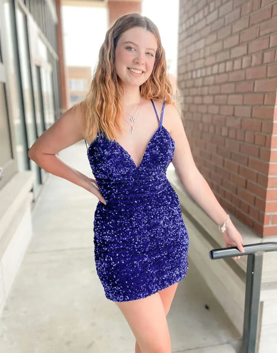 Princesslycom's tweet photo. Sexy Black/Royal Blue Sequin V-Neck Double Straps Backless Homecoming Dress

Shop Now: https://t.co/TFuxaxJkWo

#instadaily #fashiongram #model #myself #beauty #streetwear #currentlywearing #smile #photooftheday #instafashion #girl #instastyle https://t.co/gJUWrr6je4