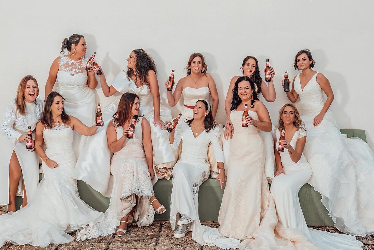 davean_es's tweet photo. Celebrando el matrimonio con una @Cruzcampo.

Fotografía de bodas en Sevilla.
#Sevilla #fotografodeboda #wedding #cruzcampo https://t.co/B4WkjGWPIW