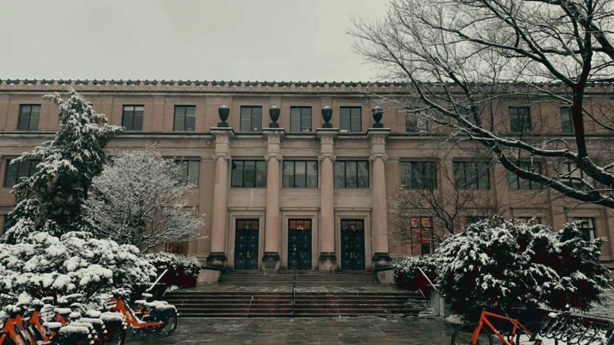 danaeblasso's tweet photo. Snow and Sparks @penn_state https://t.co/IDhkLnOaV7