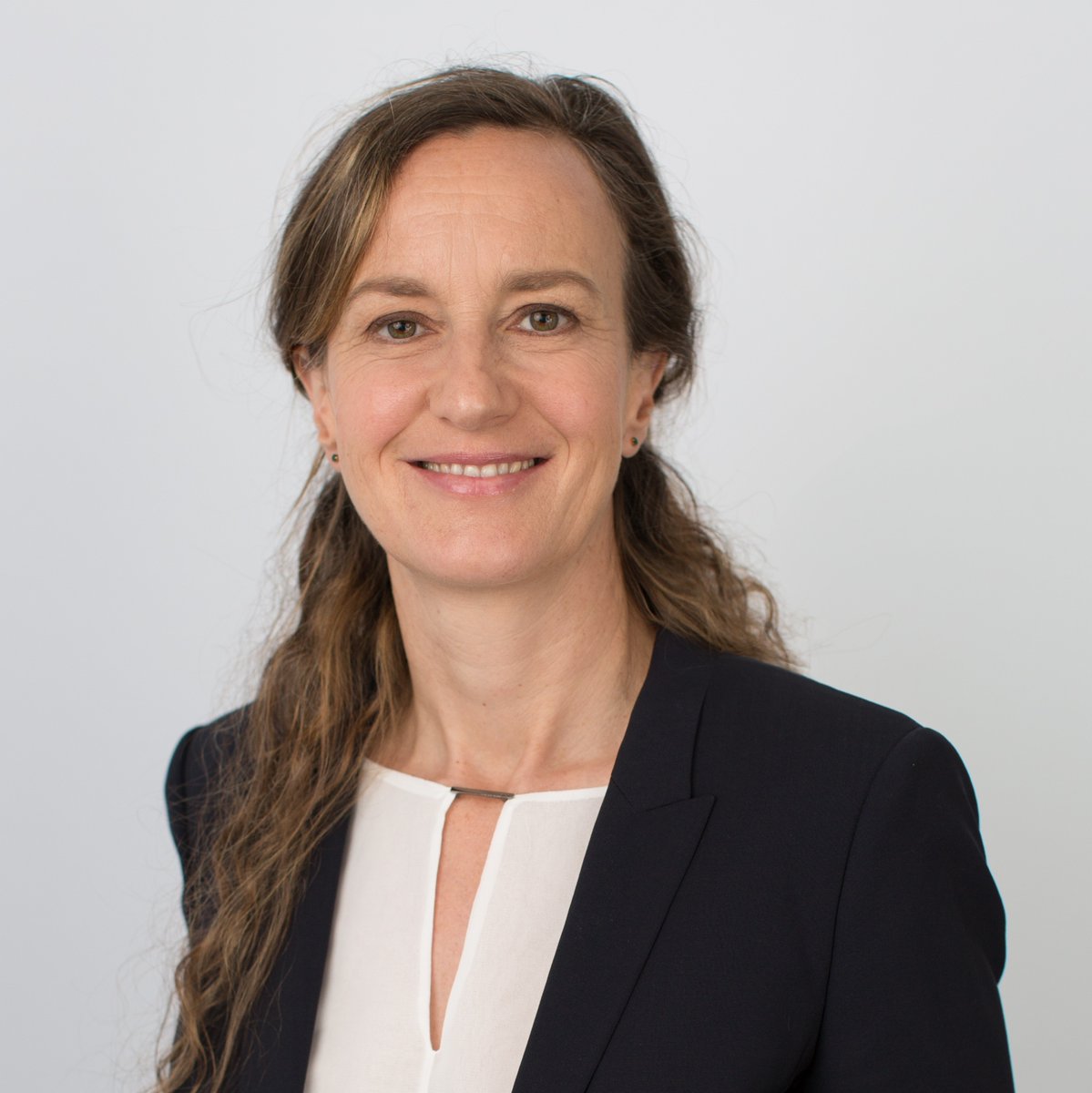 unimedizinma's tweet photo. Seit Januar leitet Dr. Dr. med. Vera Pedersen als Chefärztin das Integrierte #Notfallzentrum (INZ) am #Universitätsklinikum #Mannheim. Dort verantwortet sie mit ihrem Team die komplette #Erstversorgung erwachsener #Notfallpatienten: https://t.co/1Fs0xKwhdT https://t.co/yONQRUbPdo