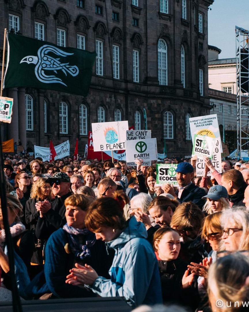 The Raven at the climate march last October. 
Thanks Andreas Engholm
#ravenbanner #nordicanimism #climatemarch #climateactivist #climateaction #ClimateJustice