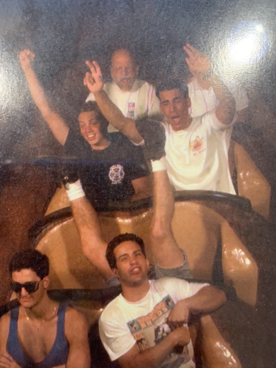 rocketjuiced's tweet photo. While we wax poetic over #SplashMountain closing, here is my favorite drop photo.  Taken during my #WDWCP back in 95…before lapbars obv.  🍻#laughingplace it was a good run. #waltdisneyworld #MagicKingdom #wdw #brearrabbit https://t.co/UUHqL6WDdx